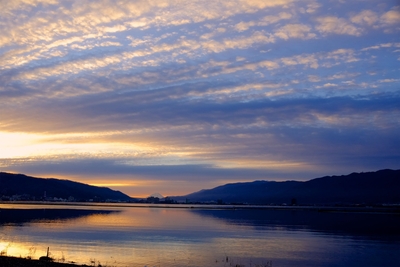 諏訪湖と夕日